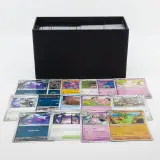 Kaarten in doos, Pokémon, Scarlet&Violet Black Volt – kavel bij Domeinen Roerende Zaken, Groningen