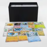 Kaarten in doos, Pokémon, Scarlet&Violet Black Volt – kavel bij Domeinen Roerende Zaken, Groningen