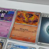 Kaarten in doos, Pokémon, Scarlet&Violet White Flare – foto 18 – kavel bij Domeinen Roerende Zaken, Groningen