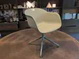 4x Design draaistoel Muuto – foto 2 – kavel bij Onlineveilingmeester, Almere