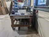 Verrijdbare werkbank met inhoud – foto 4 – kavel bij Onlineveilingmeester, Almere