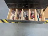 4x Werkplaatskast en 1x magneetbord – foto 15 – kavel bij Onlineveilingmeester, Almere