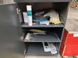 4x Werkplaatskast en 1x magneetbord – foto 9 – kavel bij Onlineveilingmeester, Almere