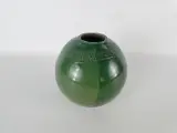 Groene keramische bolvormige vaas – kavel bij De Kringwinkel, Heverlee