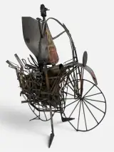 Brutalistisch metalen sculptuur 'Figuur op fiets' – Lafargue – kavel bij De Kringwinkel, Gent