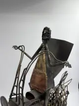 Brutalistisch metalen sculptuur 'Figuur op fiets' – Lafargue – foto 6 – kavel bij De Kringwinkel, Gent