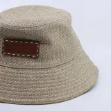 Buckethat, maat 57, Versace – foto 2 – kavel bij Domeinen Roerende Zaken, Groningen