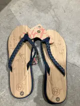 2x Dozen slippers – foto 2 – kavel bij Onlineveilingmeester, Kootstertille