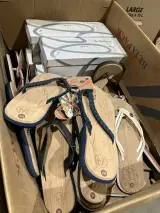 2x Dozen slippers – foto 7 – kavel bij Onlineveilingmeester, Kootstertille
