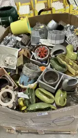 Ca. 350x Decoratie artikelen in kuubsdoos – foto 11 – kavel bij Onlineveilingmeester, Kootstertille