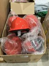 Ca. 14x Bouw/veiligheid helmen, rood – foto 4 – kavel bij Onlineveilingmeester, Kootstertille