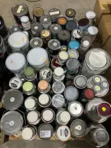 Pallet verfblikken – foto 8 – kavel bij Onlineveilingmeester, Kootstertille