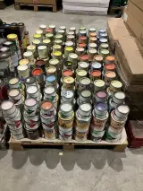 Pallet verfblikken – kavel bij Onlineveilingmeester, Kootstertille