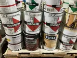 Pallet verfblikken – foto 3 – kavel bij Onlineveilingmeester, Kootstertille