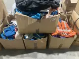 4x Dozen verkleedkleren – foto 7 – kavel bij Onlineveilingmeester, Kootstertille