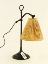 Vintage metalen bureaulamp met stoffen kap – foto 2 – kavel bij De Kringwinkel, Antwerpen