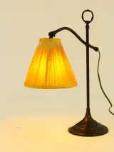 Vintage metalen bureaulamp met stoffen kap – foto 7 – kavel bij De Kringwinkel, Antwerpen