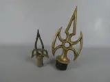 Set van twee metalen ornamenten – kavel bij De Kringwinkel, Diest
