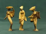 Set van 3 vintage Japanse geishabeeldjes – kavel bij De Kringwinkel, Antwerpen