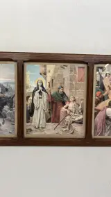 Antiek religieus panoramisch paneel – Zeven Smarten van Maria (Septem Dolorum), chromolithografieën in neogotische eikenhouten lijst, ca. 1900 – foto 4 – kavel bij De Kringwinkel, 