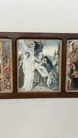 Antiek religieus panoramisch paneel – Zeven Smarten van Maria (Septem Dolorum), chromolithografieën in neogotische eikenhouten lijst, ca. 1900 – foto 7 – kavel bij De Kringwinkel, 