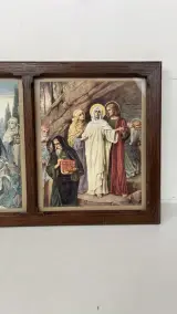 Antiek religieus panoramisch paneel – Zeven Smarten van Maria (Septem Dolorum), chromolithografieën in neogotische eikenhouten lijst, ca. 1900 – foto 8 – kavel bij De Kringwinkel, 