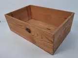 Rechthoekige Bordeaux-wijnkist van hout – kavel bij De Kringwinkel, Waardamme