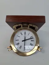 Prachtige Maritieme Patrijspoort Klok "Royal Marine" op Houten Paneel (30x30 cm) – foto 2 – kavel bij De Kringwinkel, Waardamme