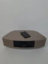 Prachtige Bose Wave® Music System III (Titanium Silver / Titanium Zilver) – Inclusief Originele Afstandsbediening – kavel bij De Kringwinkel, Waardamme