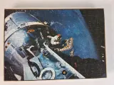 Vintage puzzel: 1073 (Apollo Control) uit de vintage Jumbo "Apollo Astronauts" puzzelserie uit 1972 – foto 4 – kavel bij De Kringwinkel, Waardamme
