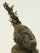 Centraal-Afrikaans Nkisi-krachtfiguur in de Kongo-traditie – foto 2 – kavel bij De Kringwinkel, Antwerpen