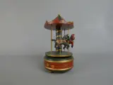 Houten carrousel – kavel bij De Kringwinkel, Diest