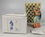 Set van 13 Goebel beeldjes met certificaat en originele dozen – foto 14 – kavel bij De Kringwinkel, Sint-Niklaas