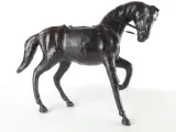 Lederen Paardsculptuur – Handgemaakt – kavel bij De Kringwinkel, Heverlee