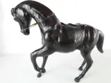 Lederen Paardsculptuur – Handgemaakt – foto 2 – kavel bij De Kringwinkel, Heverlee