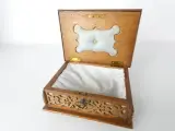 Set van 3 Handgemaakte decoratieve houten sieradenkistjes – foto 3 – kavel bij De Kringwinkel, Heverlee