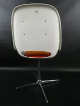 Vintage draaibare stoel in Space Age-stijl – foto 6 – kavel bij De Kringwinkel, Heverlee