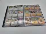 Grote Pokémon TCG-verzameling – dik pakket kaarten – verzamelmap – inclusief accessoires – foto 9 – kavel bij Onlineveilingmeester, Groningen