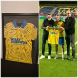RKC Waalwijk gesigneerd voetbalshirt Eredivisie 2024 met sjaal – foto 14 – kavel bij Onlineveilingmeester, Groningen