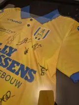 RKC Waalwijk gesigneerd voetbalshirt Eredivisie 2024 met sjaal – foto 7 – kavel bij Onlineveilingmeester, Groningen
