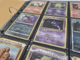 Bijzondere Pokémonverzameling – Umbreon – Mewtwo GX – vintage kaarten – Prismatic Evolutions – Ascended Heroes – verzamelmap – foto 16 – kavel bij Onlineveilingmeester, Groningen