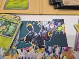 Bijzondere Pokémonverzameling – Umbreon – Mewtwo GX – vintage kaarten – Prismatic Evolutions – Ascended Heroes – verzamelmap – foto 6 – kavel bij Onlineveilingmeester, Groningen