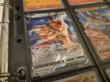 Grote Pokémonkaartenverzameling met zeldzame kaarten, verzamelmap en Pokémon-blik – foto 15 – kavel bij Onlineveilingmeester, Groningen