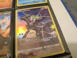 Grote Pokémonkaartenverzameling met zeldzame kaarten, verzamelmap en Pokémon-blik – foto 17 – kavel bij Onlineveilingmeester, Groningen