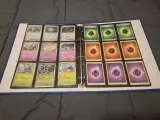 Grote Pokémonkaartenverzameling met zeldzame kaarten, verzamelmap en Pokémon-blik – foto 24 – kavel bij Onlineveilingmeester, Groningen