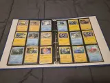 Grote Pokémonkaartenverzameling met zeldzame kaarten, verzamelmap en Pokémon-blik – foto 25 – kavel bij Onlineveilingmeester, Groningen