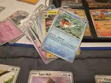 Grote Pokémonkaartenverzameling met zeldzame kaarten, verzamelmap en Pokémon-blik – foto 5 – kavel bij Onlineveilingmeester, Groningen