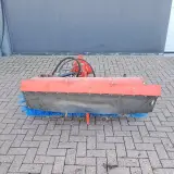 Hydraulisch Aangedreven Rolbezem, HAKO, FKM-CM 2000, Rood – foto 2 – kavel bij Onlineveilingmeester, Wijk en Aalburg