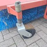 Hydraulisch Aangedreven Rolbezem, HAKO, FKM-CM 2000, Rood – foto 13 – kavel bij Onlineveilingmeester, Wijk en Aalburg