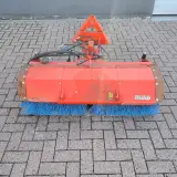 Hydraulisch Aangedreven Rolbezem, HAKO, FKM, Rood – foto 2 – kavel bij Onlineveilingmeester, Wijk en Aalburg